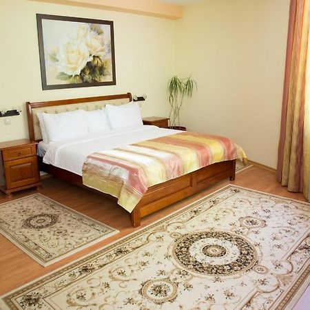 Hotel Nemira Slănic-Moldova Εξωτερικό φωτογραφία