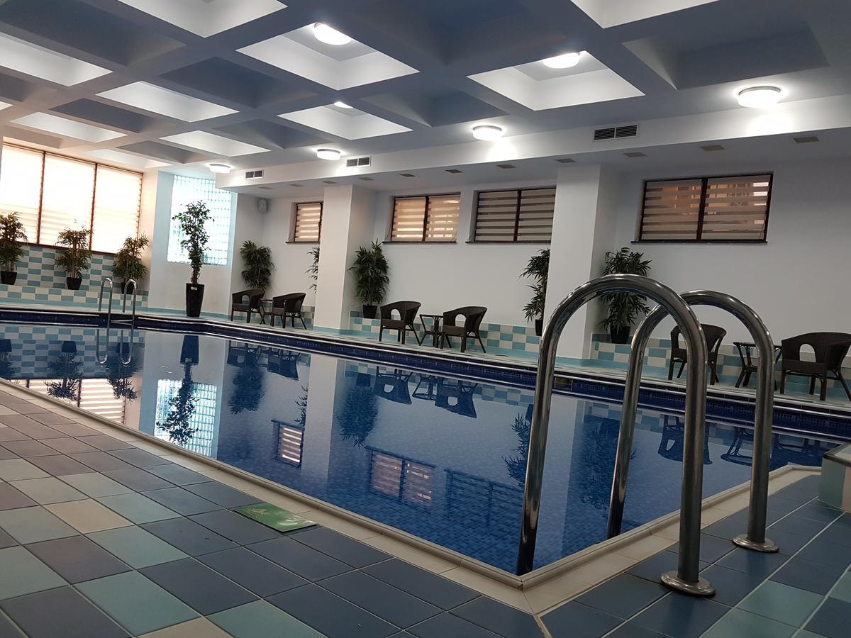 Hotel Nemira Slănic-Moldova Εξωτερικό φωτογραφία