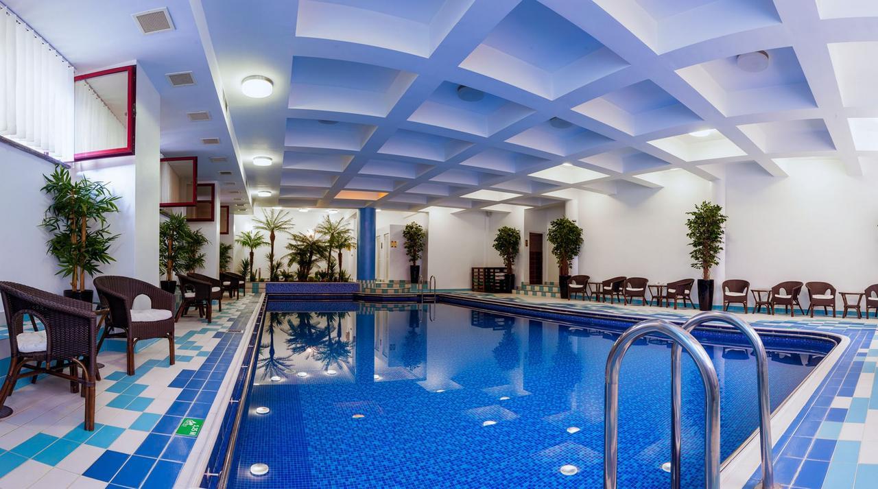 Hotel Nemira Slănic-Moldova Εξωτερικό φωτογραφία